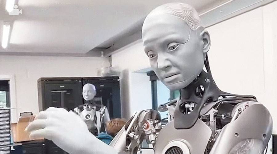 The world's newest Amika robot